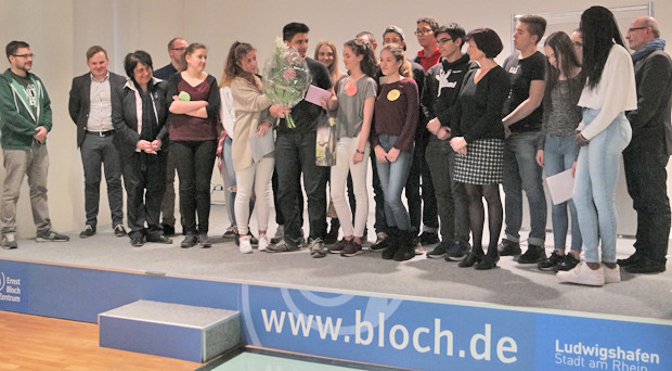 Geschichtsprojekt der Klasse 10b Geschichtsprojekt der Klasse 10b
