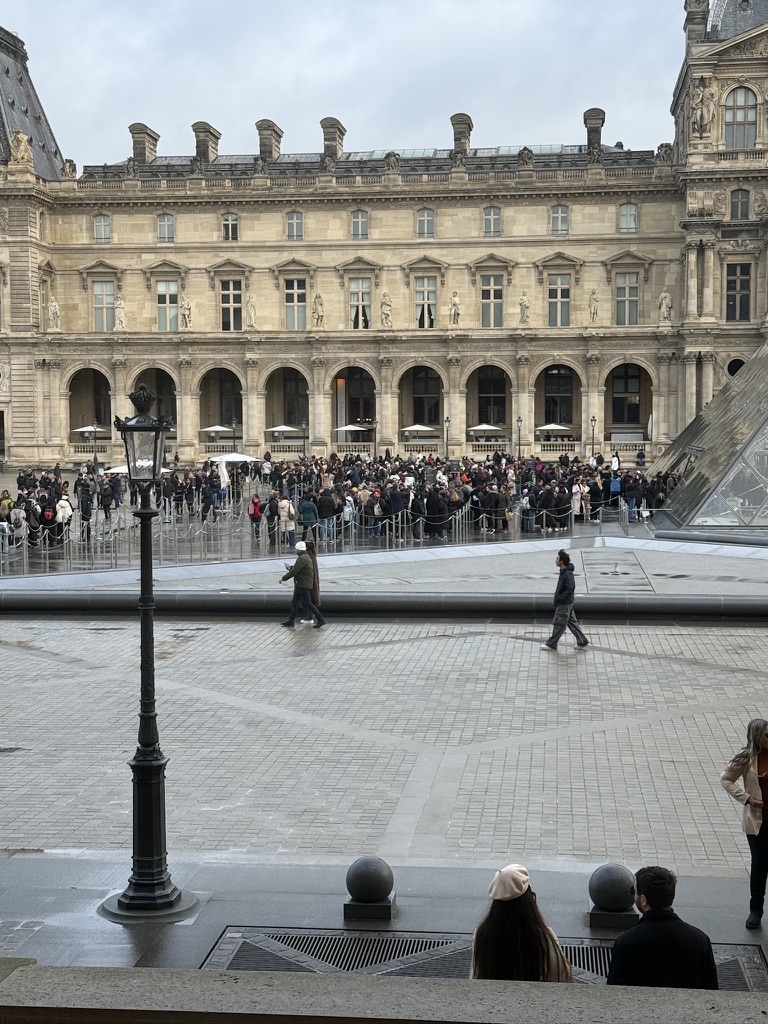 Erasmus+Paris_Massentourismus